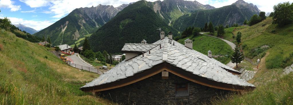 Pays Du Grand St Bernard Villa Saint-Rhemy-En-Bosses Exterior foto