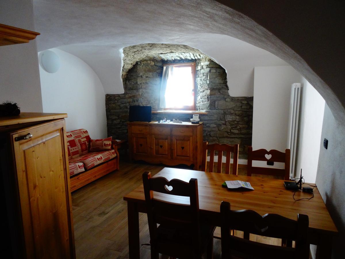 Pays Du Grand St Bernard Villa Saint-Rhemy-En-Bosses Exterior foto